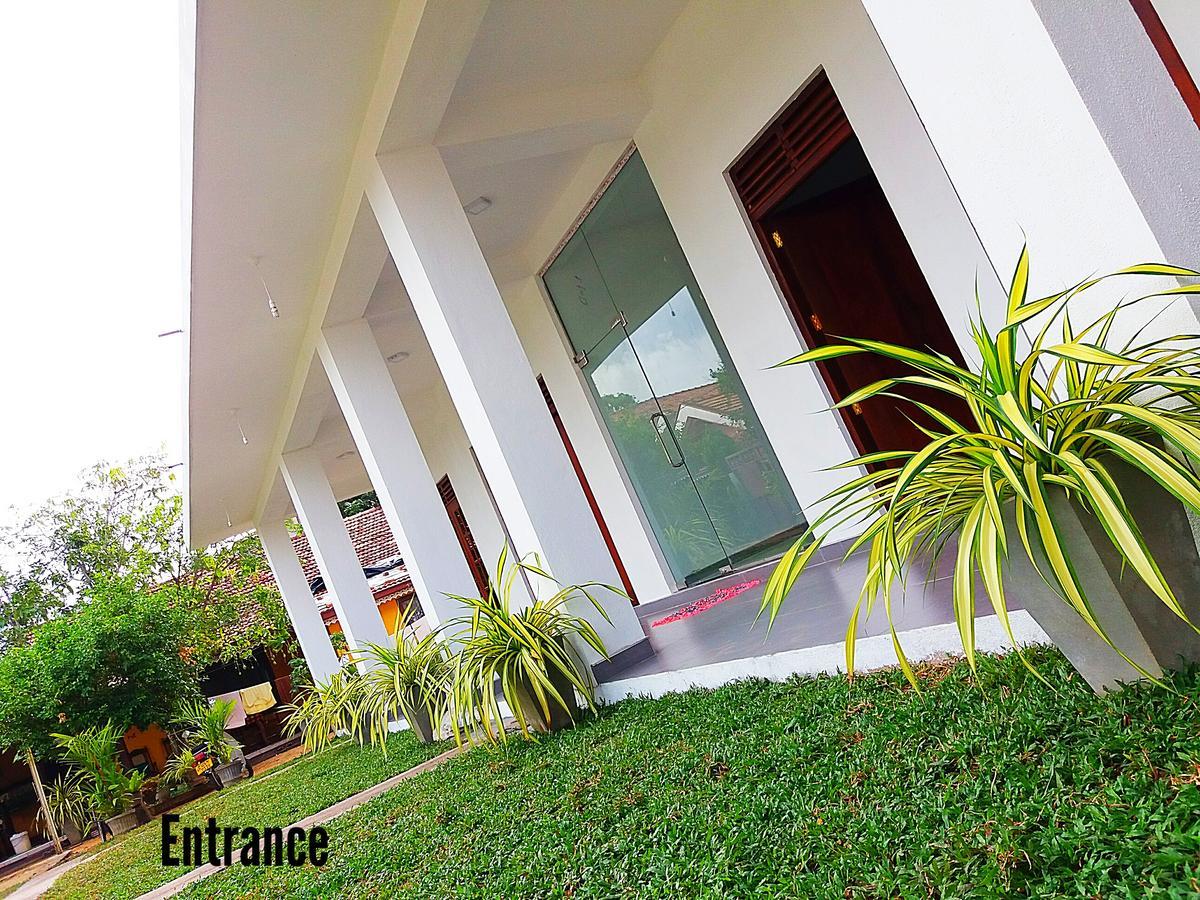 A&B Resort Negombo Kudapaduwa Kültér fotó