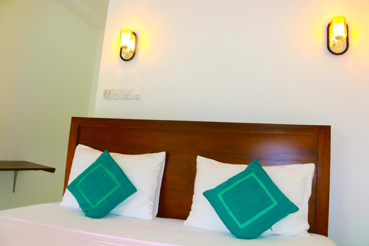 A&B Resort Negombo Kudapaduwa Kültér fotó