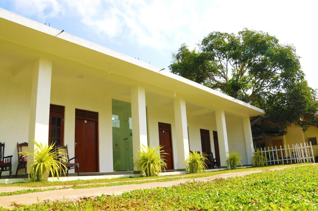A&B Resort Negombo Kudapaduwa Kültér fotó